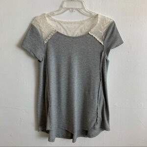 Xhilaration Grey White Lace Short Sleeve Top size M